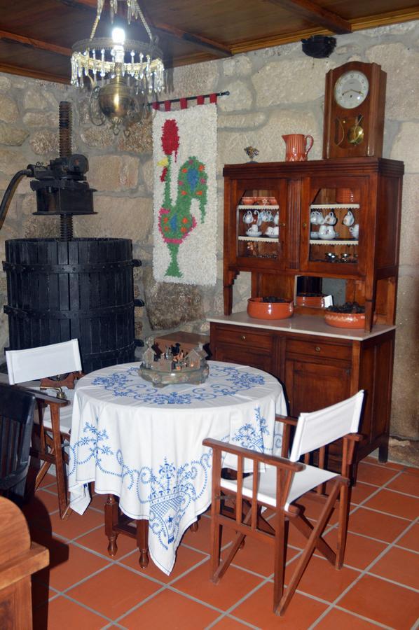 Casa Do Carvalho Farm stay Viatodos