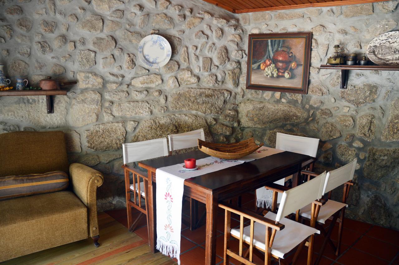 Casa Do Carvalho Farm stay Viatodos